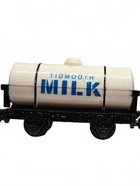 Thomas & Friends ERTL Tidmouth Milk Tanker / Marked 0573 / 1993 / Vintage